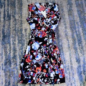NWT sleeveless floral watercolor wrap dress with tie - XS